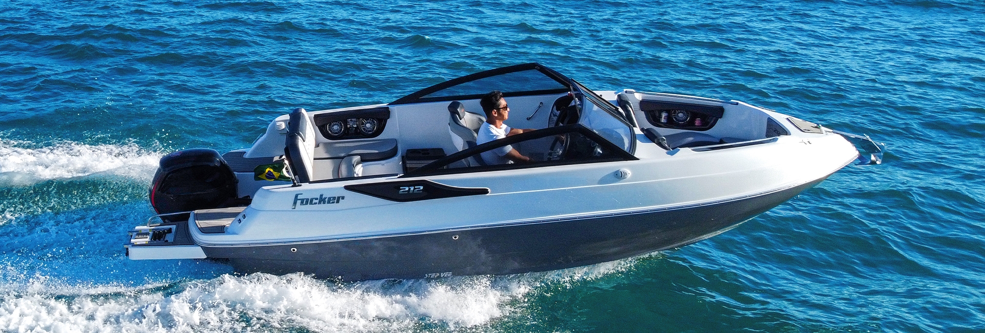 Focker 212 A Nova Geração da Focker Chegou! - Oeste Marine Náutica
