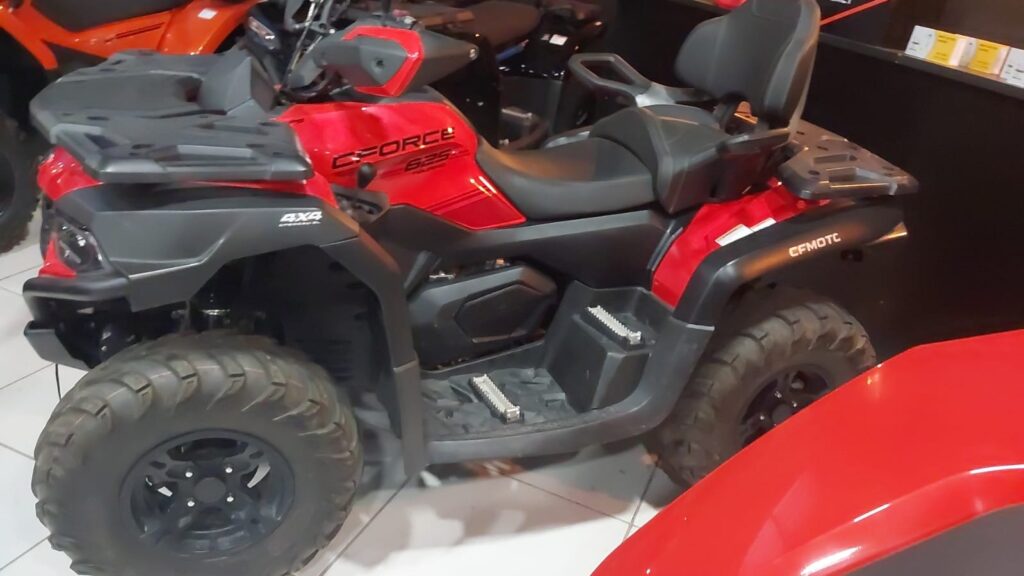 CFMOTO CFORCE 625 Touring 2023 seminovo — foto 3