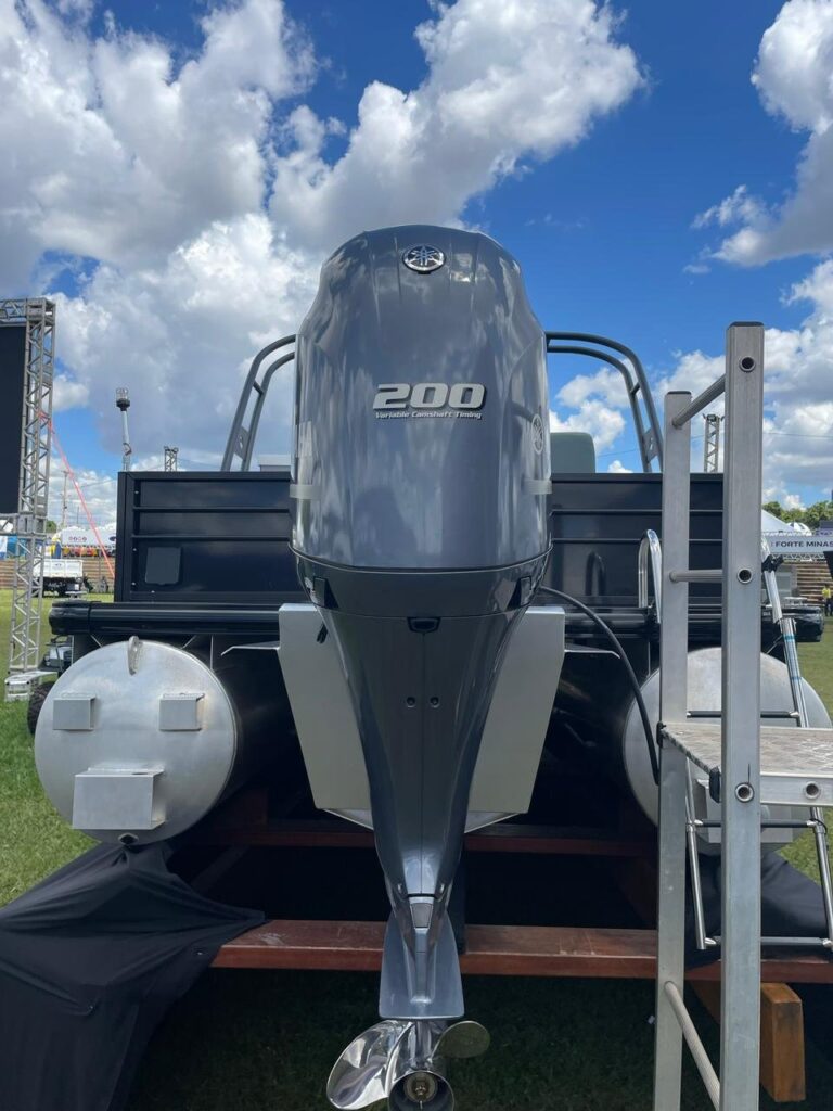 PONTOON-P25-7500-4