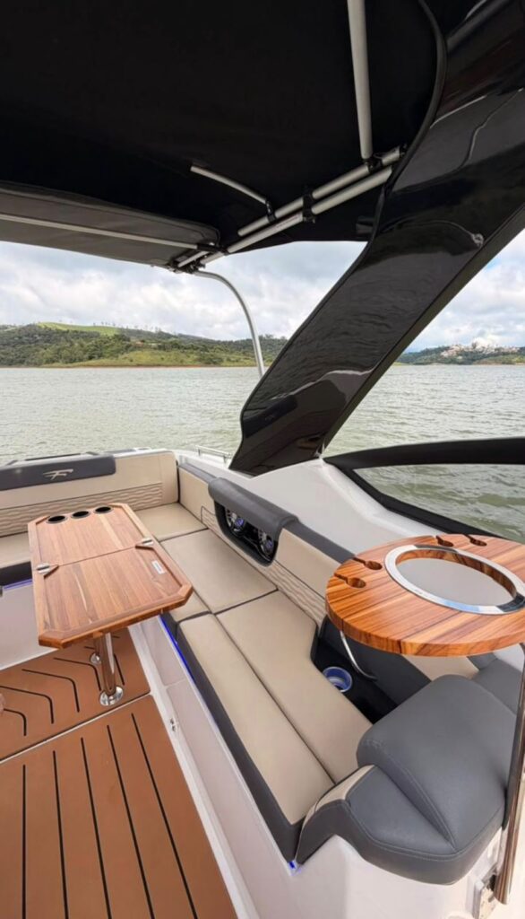 Focker 300 F-Design 2024 seminovo — foto 17