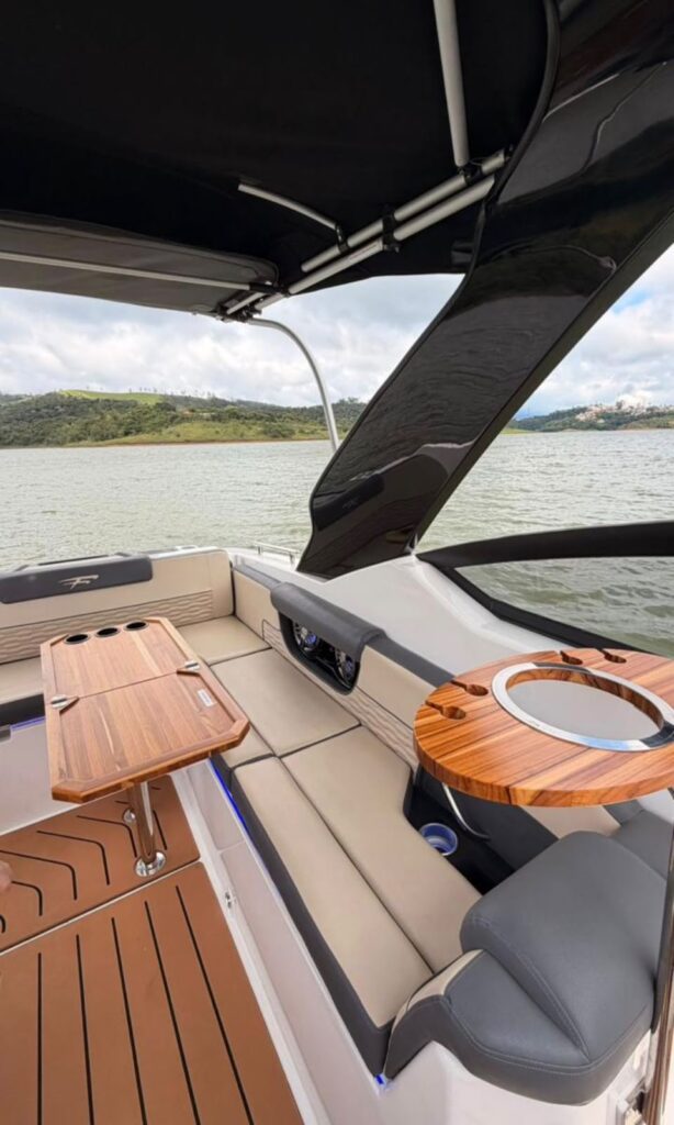 Focker 300 F-Design 2024 seminovo — foto 15