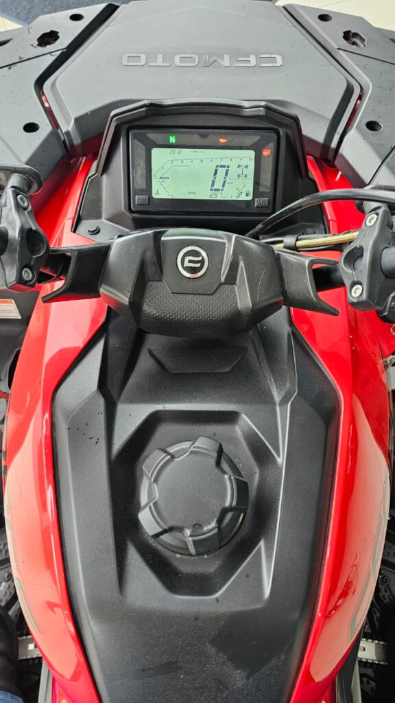 CFMOTO CFORCE 625 TOURING — foto 10