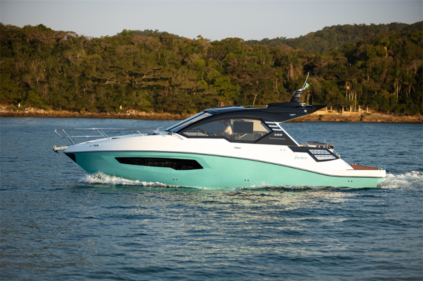 Focker 388 — Lancha Focker 388 Gran Turismo